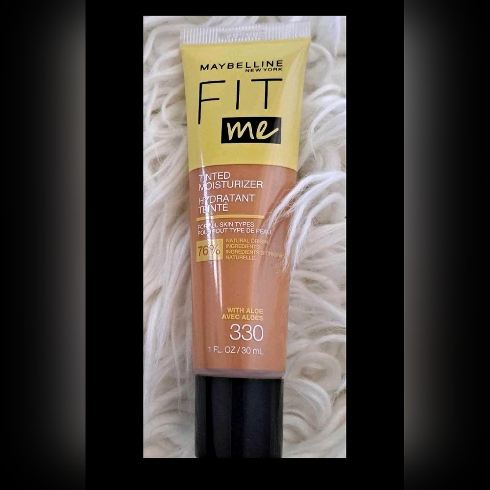 Brand New Maybelline Fit Me Tinted Moisturizer - Color 330